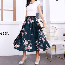 Load image into Gallery viewer, Elastic Pattern Pleated Skirt
