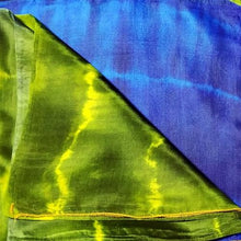 Load image into Gallery viewer, Tie Dye Silk Flex Flags 39&quot;x50&quot; approx. (2pcs.) + Silk Bag (1pc.)
